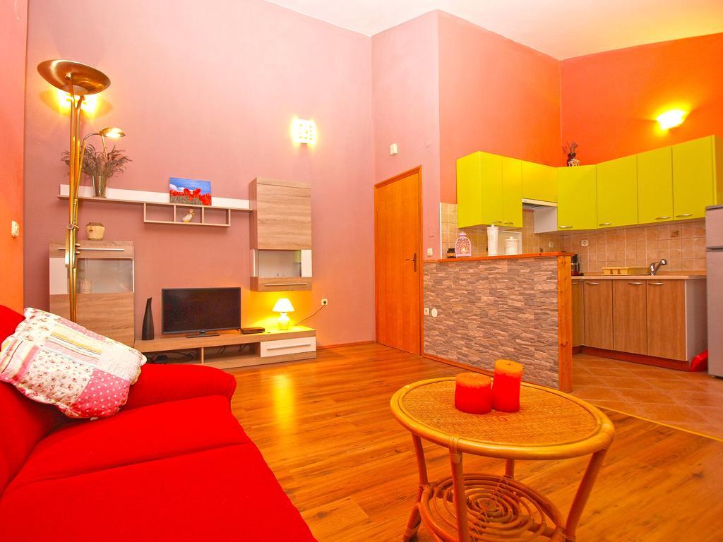 Apartments Anto 1296 Pula Exterior photo