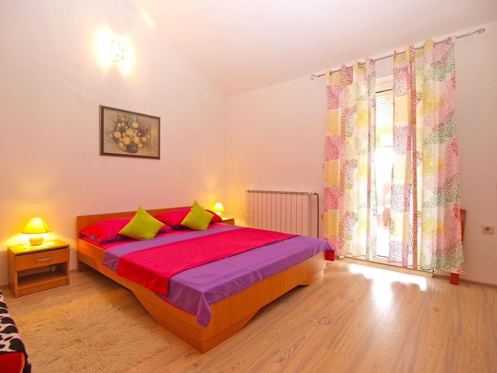 Apartments Anto 1296 Pula Exterior photo