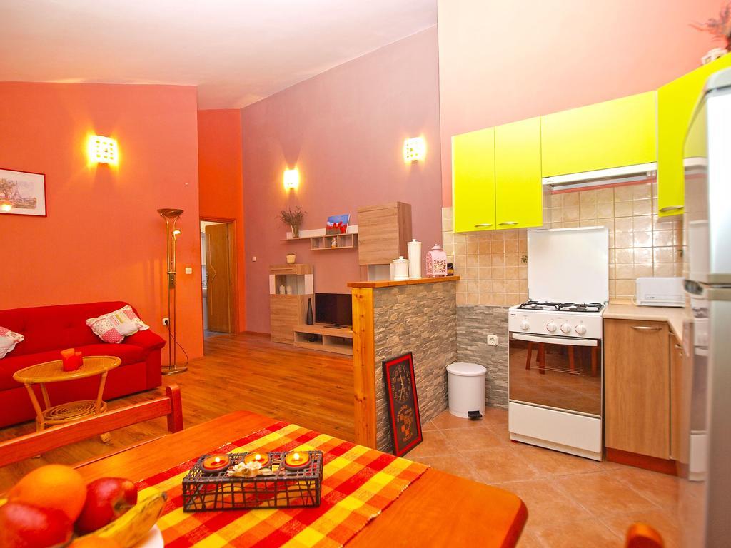Apartments Anto 1296 Pula Exterior photo