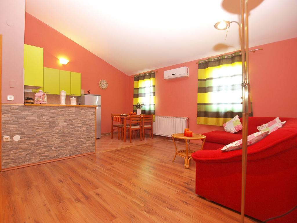 Apartments Anto 1296 Pula Exterior photo